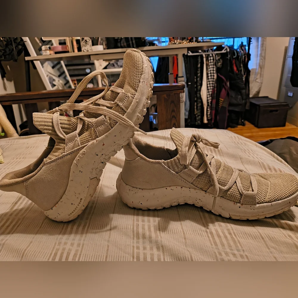 Holo Eco Cream Sneakers - Picture 3 of 8